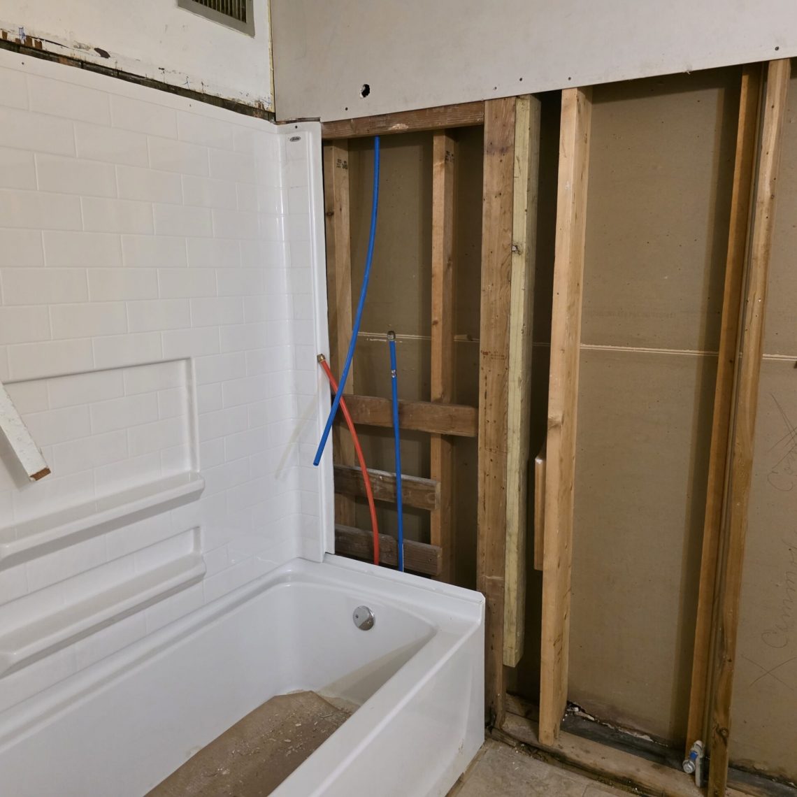 Hillside-bathroom